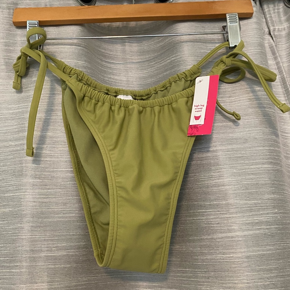 Xhiliration High Leg Tie Bikini Bottoms NWT